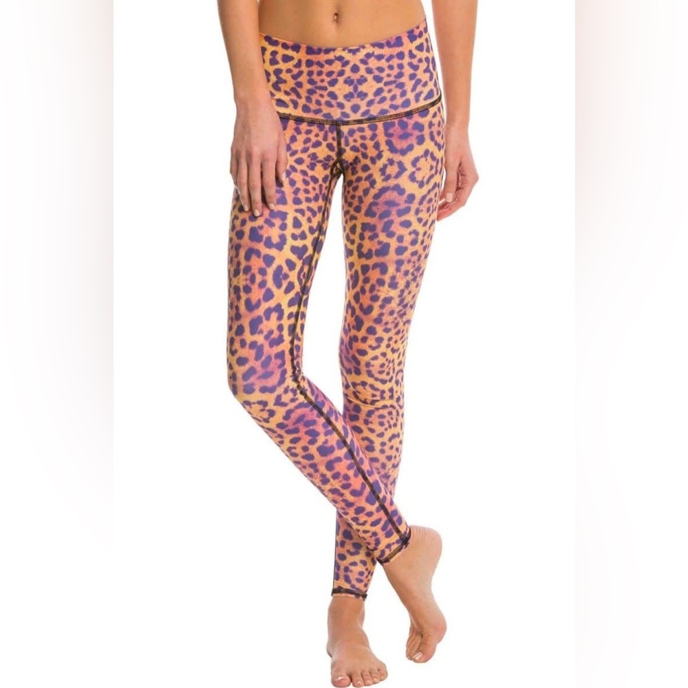 💖HOST PICK 4/5 Teeki Leggings🐆✨
